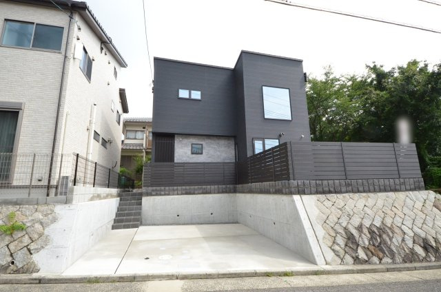 阿品四丁目の外観|当日内覧も可能です
お急ぎの方はお電話下さい