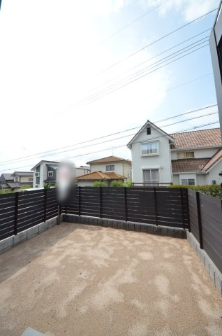 阿品四丁目の庭|南側に広い庭スペースがあります