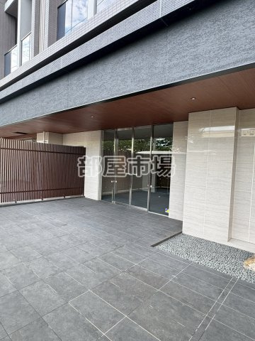 東京マンションのエントランス