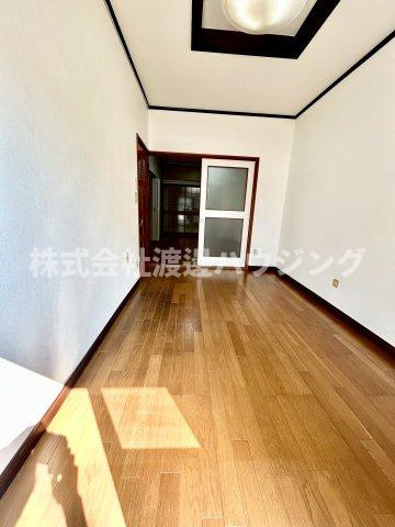 諸福5丁目一戸建の洋室