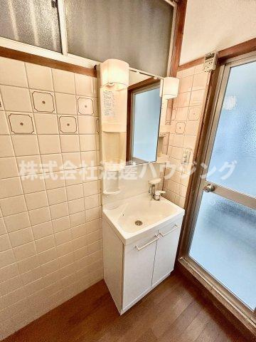 諸福5丁目一戸建の洗面所