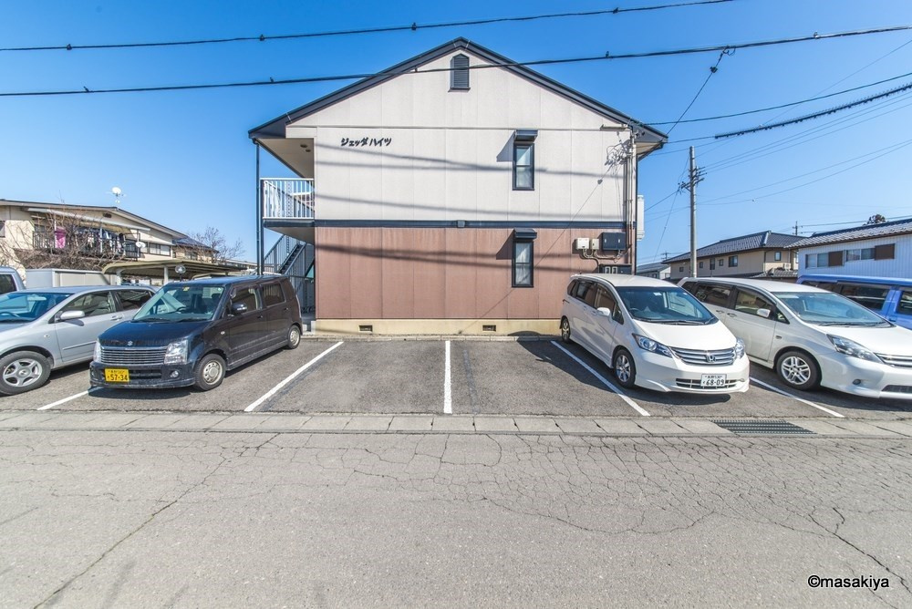 ジェッダハイツの駐車場|駐車場