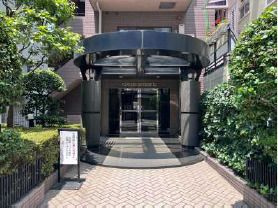 浅草スカイレジテルのエントランス