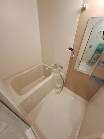 セレニテ甲子園Ⅱの浴室