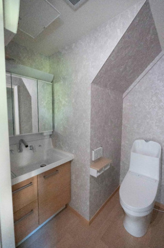 墨田区立花２丁目の戸建の独立洗面台|洗面化粧台＆トイレ