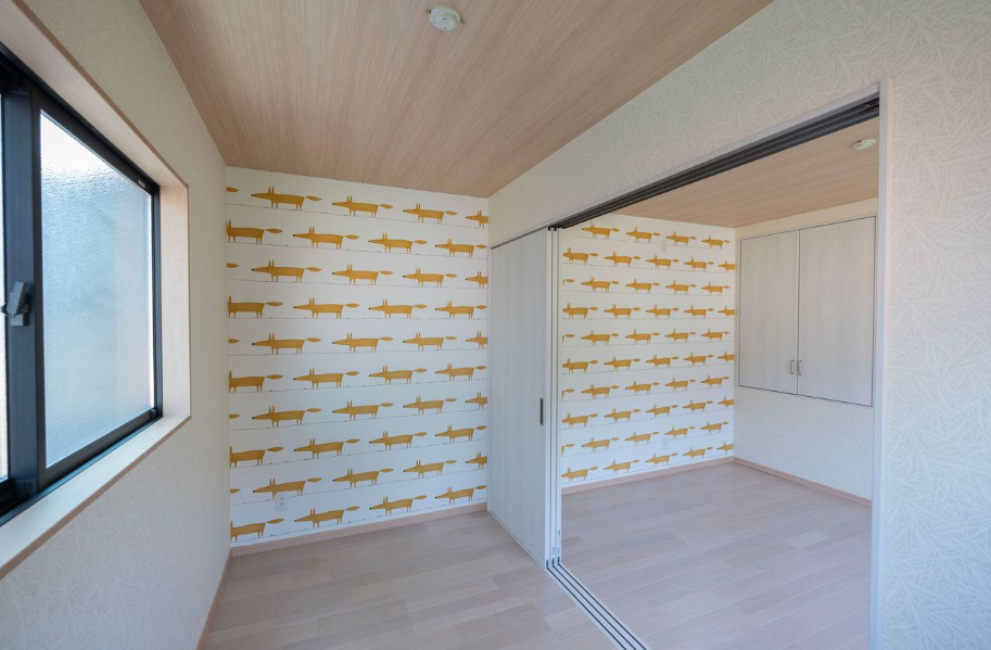 墨田区立花２丁目の戸建の洋室