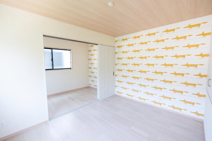 墨田区立花２丁目の戸建の洋室