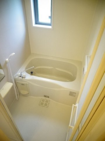 サリュー　Ⅲの浴室|ゆったり過ごせるお風呂です