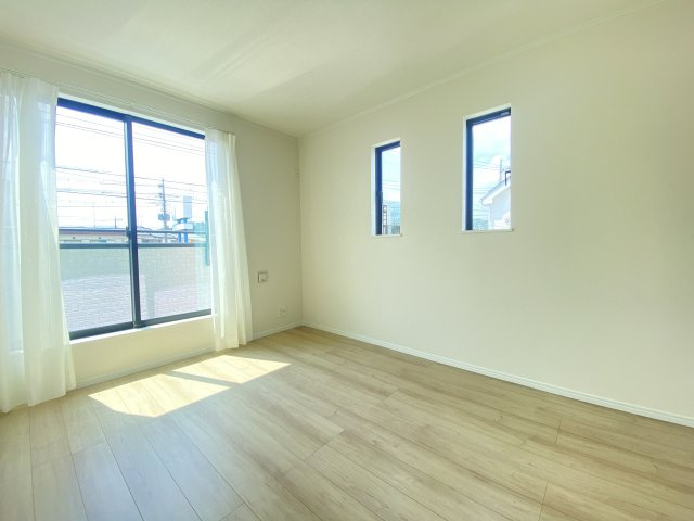 『八王子市新築戸建て』八王子市上壱分方町194-1【仲介手数料無料】の洋室|～仲介手数料無料☆八王子ひなた不動産～　八王子市上壱分方町　新築戸建て