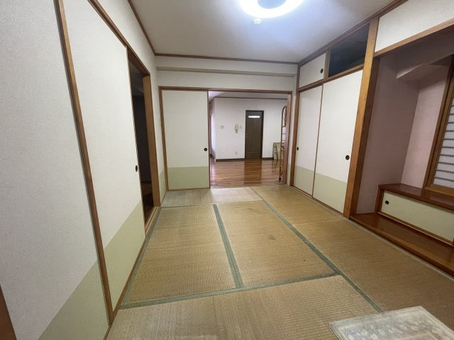 リヴィアンスエーゼットの和室