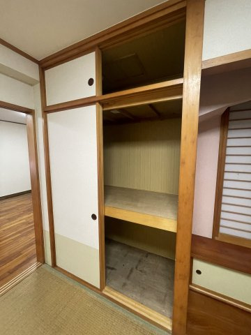 リヴィアンスエーゼットの収納