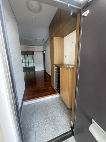 リヴィアンスエーゼットの玄関