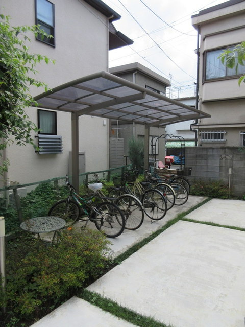 Premire Ⅱのその他共用部分|★屋根付き駐輪場★