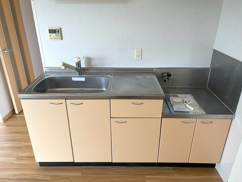 グランドアマレーVI番館のキッチン|２口コンロ設置可能です★