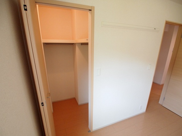 レイクサイドヴィラ王寺の収納