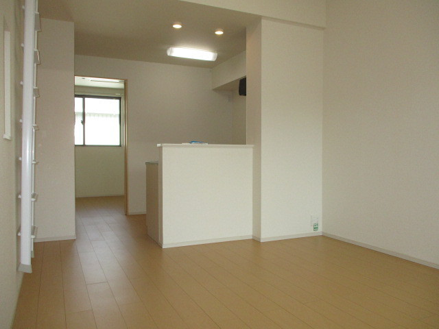 メープル　ヴィラの居間・リビング