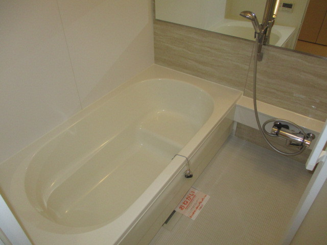 メープル　ヴィラの浴室