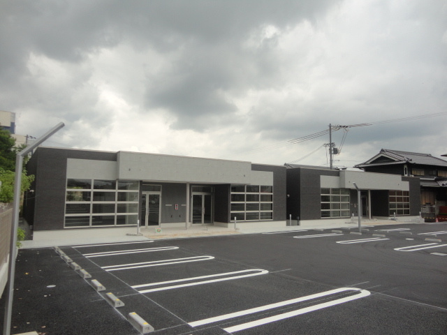 香芝市今泉の店舗事務所