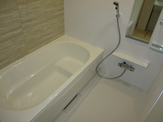 カーサリンドペロー1の浴室