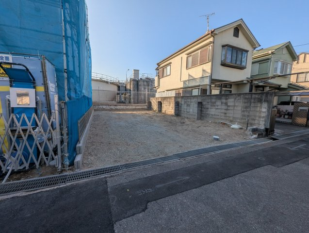 日野町西号地の前面道路含む現地写真