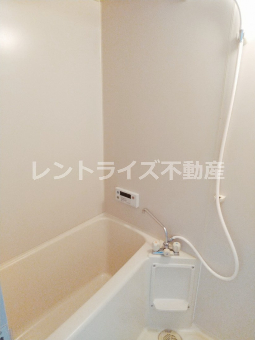 サープラスワン前西の浴室