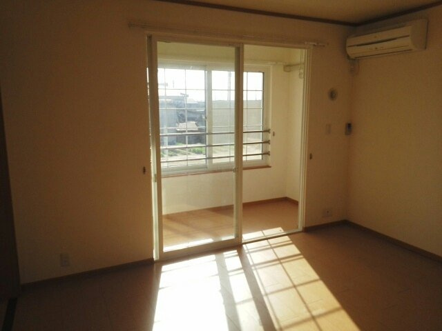 エム・フィールド８８Ｂの居間・リビング|使いやすいリビングです