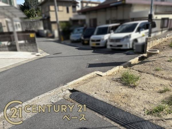 香芝市藤山２丁目の売地の前面道路含む現地写真|■現地撮影写真■緑豊かな気持ちの良い住環境！お気軽にお問い合わせください！