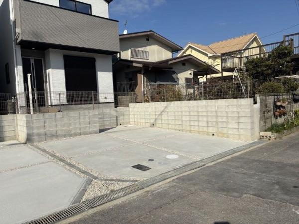 岡崎市中島西町1期　全2棟・2号棟の駐車場|広々２台駐車できます！