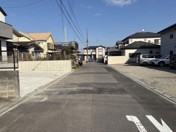 岡崎市中島西町1期　全2棟・2号棟の前面道路含む現地写真|前面道路です。