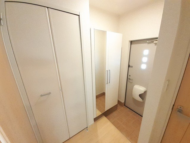 メゾン・シャーンス　Ⅰの玄関