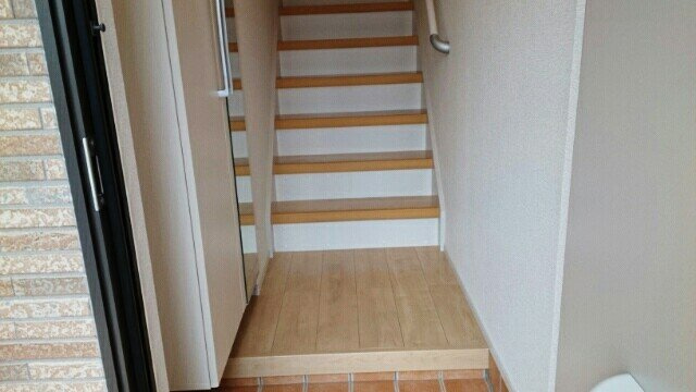 メゾン　ド　ボヌールの玄関