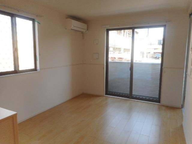 メゾンソフィアの居間・リビング