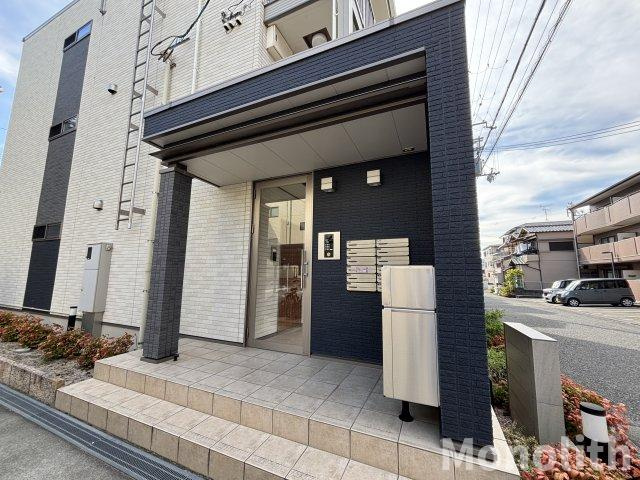 グランディール鳳のエントランス