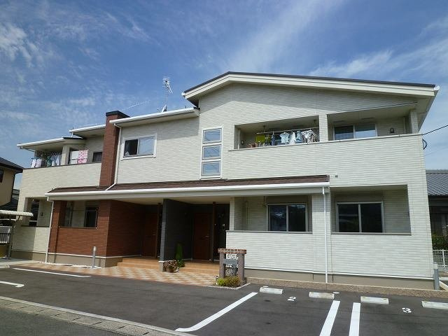 サンレイクの外観