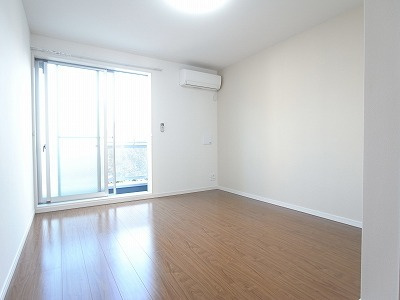 リブリ・ウインディーバレーⅢの居間・リビング|ゆったりとした居間です