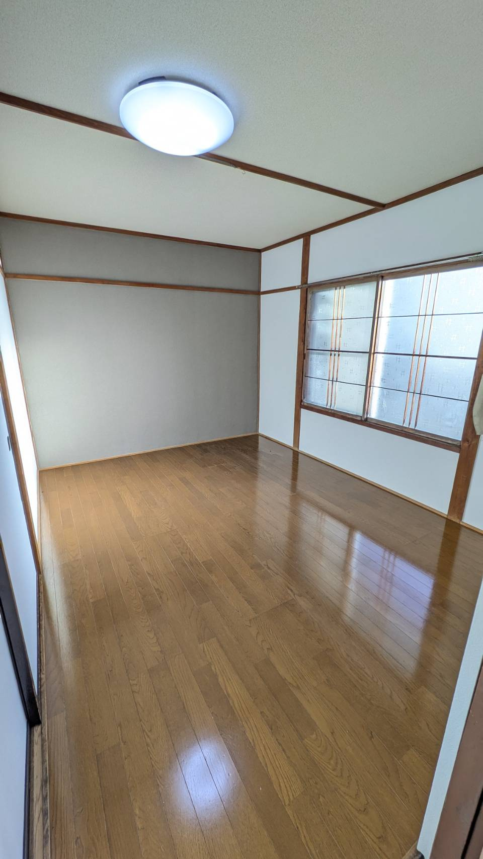 松本マンションの洋室