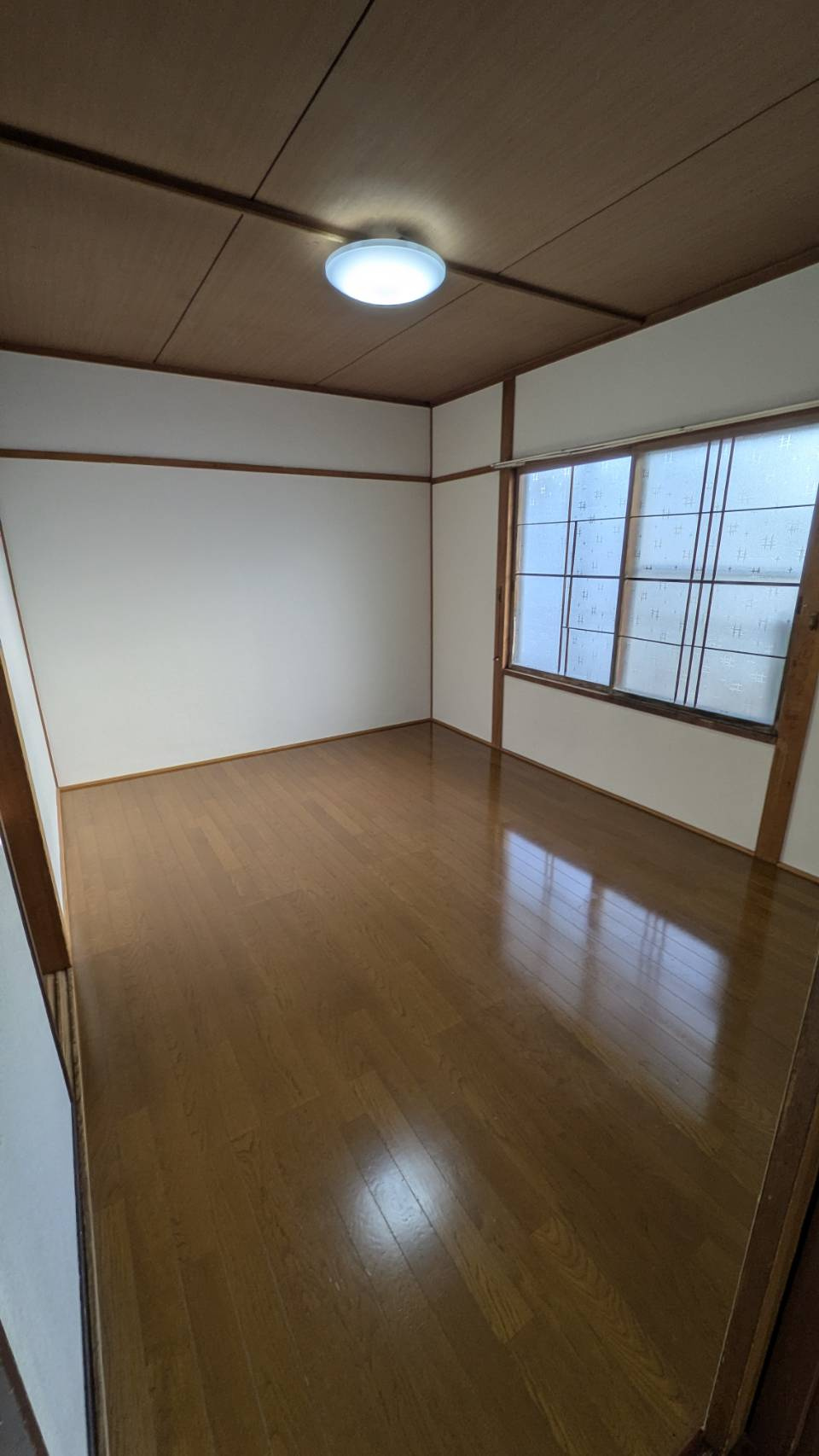 松本マンションの洋室