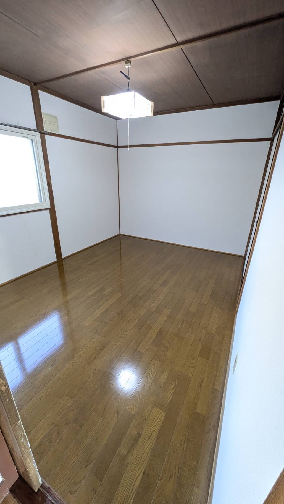 松本マンションの洋室