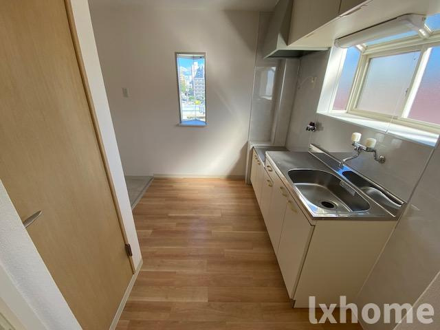 スミエール21の内装|明るい室内です