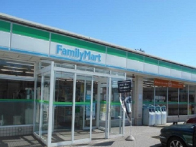 【周辺】 | ブリーゼ元町Ⅱ | ファミリーマート新屋扇町店まで300m