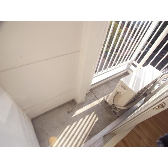 R-BOXOHISHIのバルコニー|外からの目が気にならないバルコニーで洗濯物が干せます