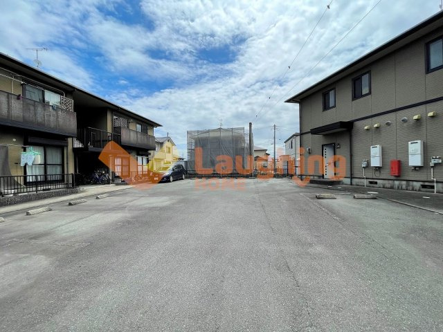 アドバンテイジ三潴の駐車場