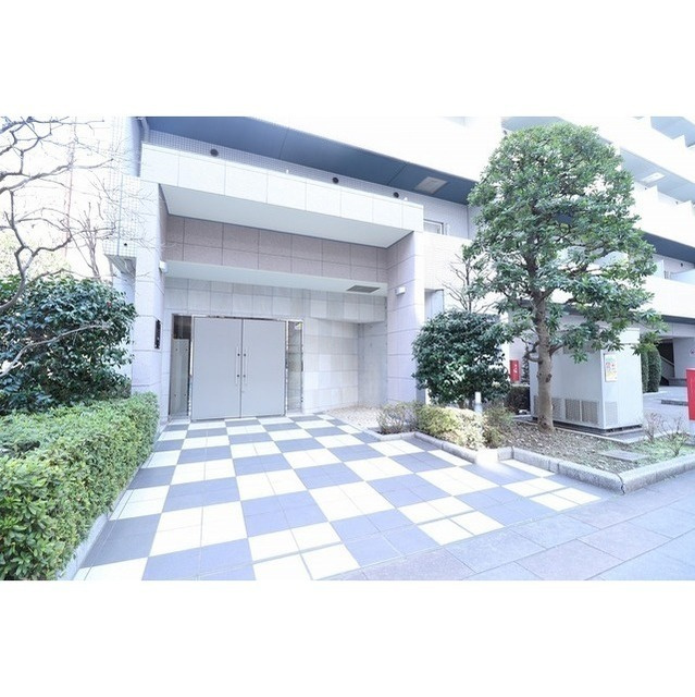 プレミアステージ大崎のエントランス