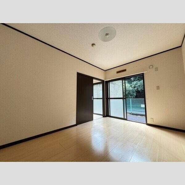 希望荘の居間・リビング