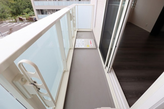 【バルコニー】 | D's LIEN (ディ-ズリアン)B