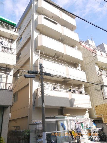 【外観】 | 駒込マンション | エントランス裏側は、太陽光がたっぷりです。