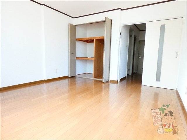 リヴラン弓之町の居間・リビング