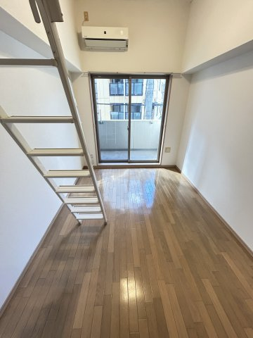 エステムコート三宮駅前ラ・ドゥーのキッチン