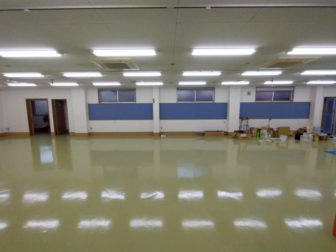 御津町大草　貸工場の内装