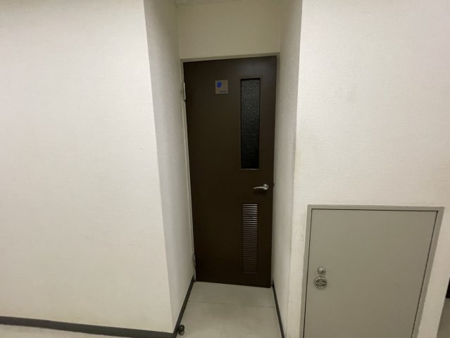 【その他共用部分】 | YAGI BLDG, | 男子トイレ